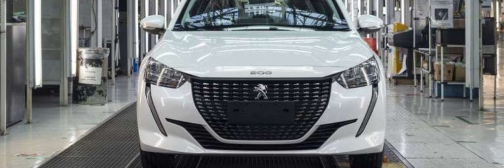 Peugeot llama a los propietarios del nuevo 208 por una posible avería