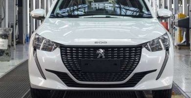 Peugeot llama a los propietarios del nuevo 208 por una posible avería